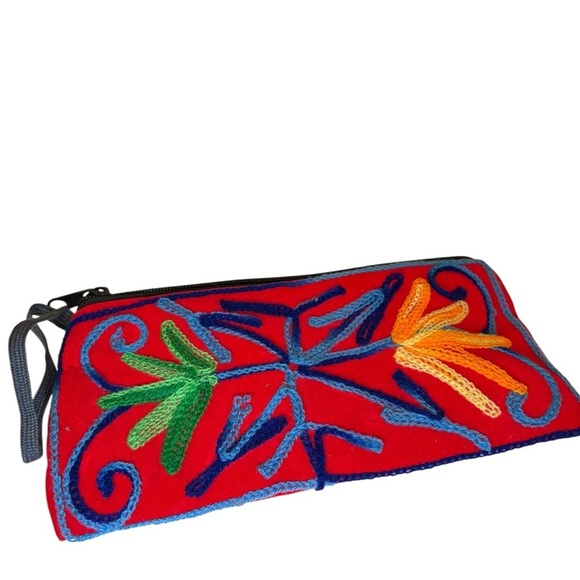 Colorful Embroidered Cosmetic Bag - Picture 3 of 4